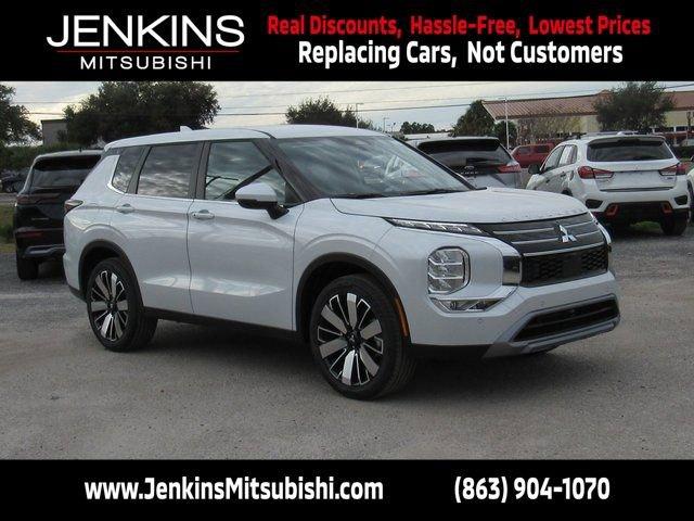 Mitsubishi Outlander - View 1