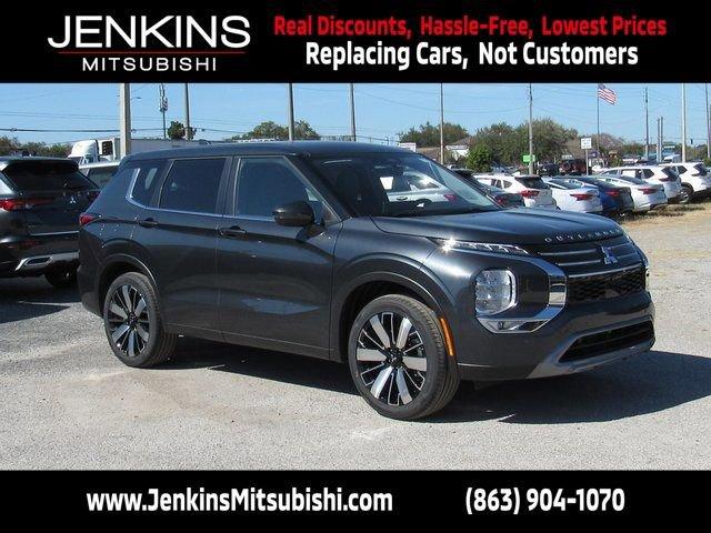 Mitsubishi Outlander - View 1