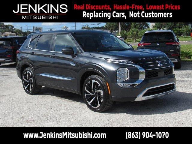 Mitsubishi Outlander Plug-In Hybrid - View 1