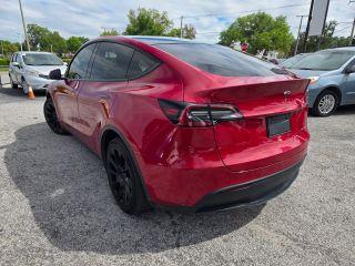 Tesla Model Y - Thumbnail 11