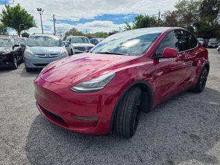 Tesla Model Y - Thumbnail 9