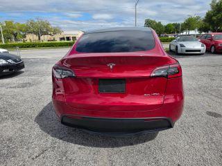 Tesla Model Y - Thumbnail 12