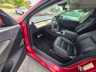 Tesla Model Y - Thumbnail 18