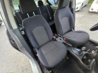 Nissan Versa - Thumbnail 3