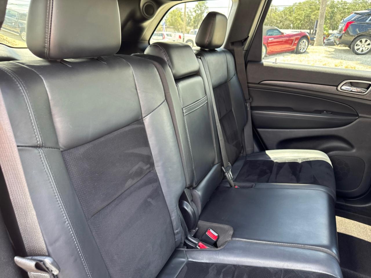 Jeep Grand Cherokeelaredo E 4X2 *Ltd Avail* - Thumbnail 16