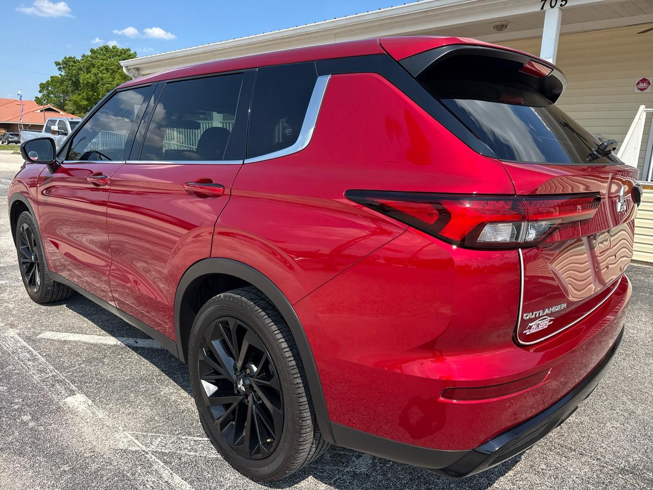 Mitsubishi Outlanderse Fwd *Ltd Avail* - Thumbnail 3