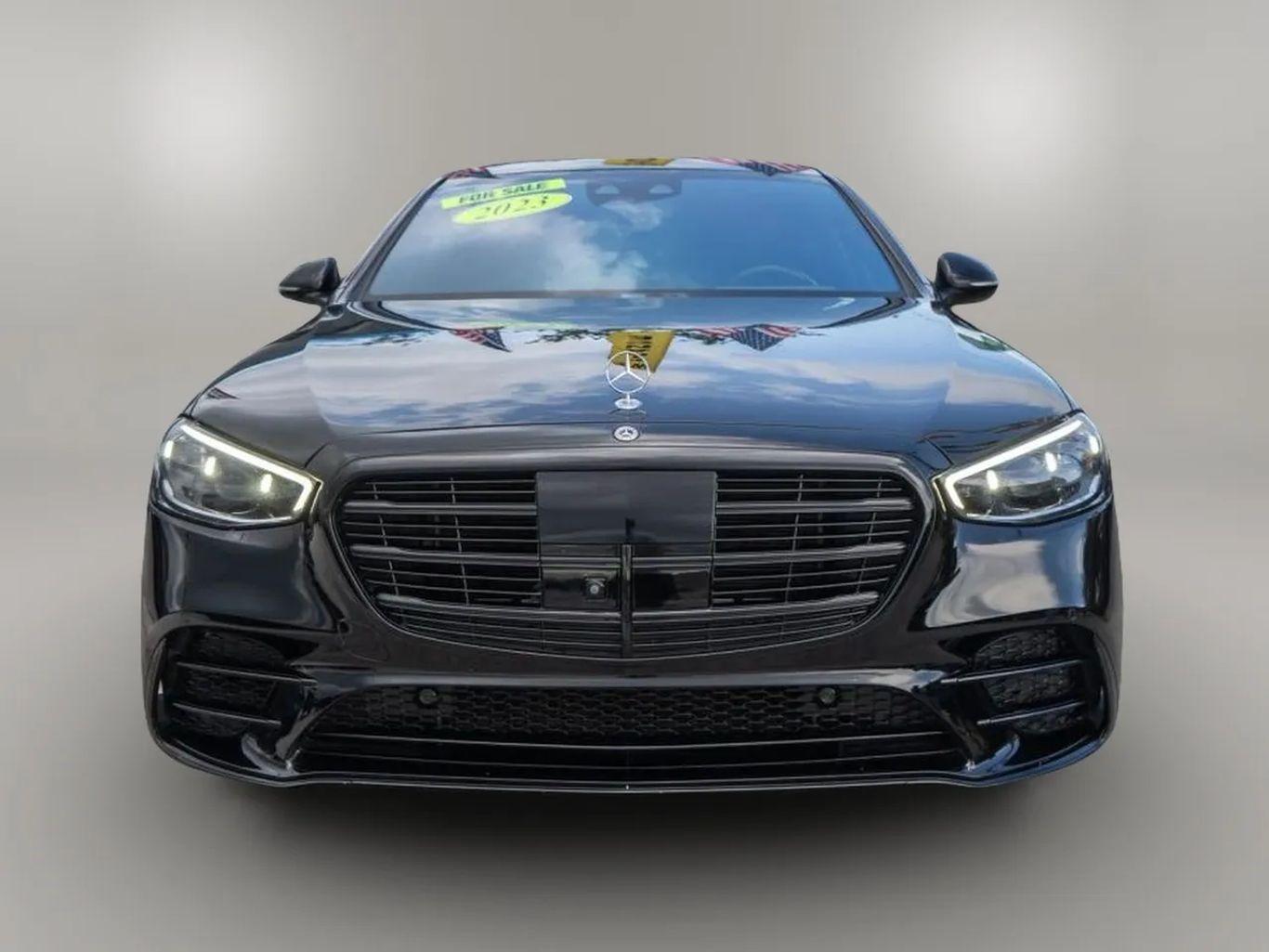 Mercedes-Benz S-Class - Thumbnail 9