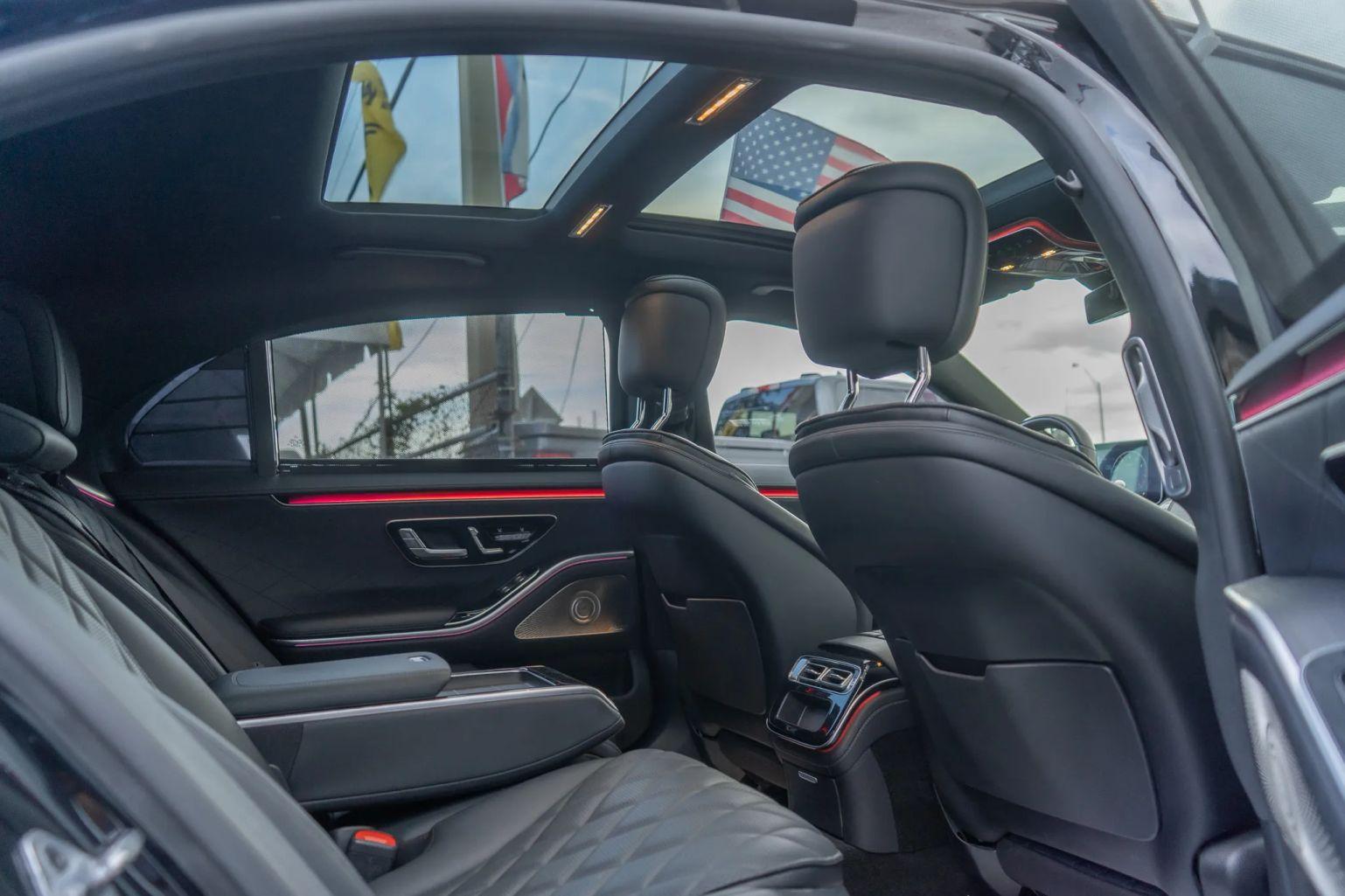 Mercedes-Benz S-Class - Thumbnail 18