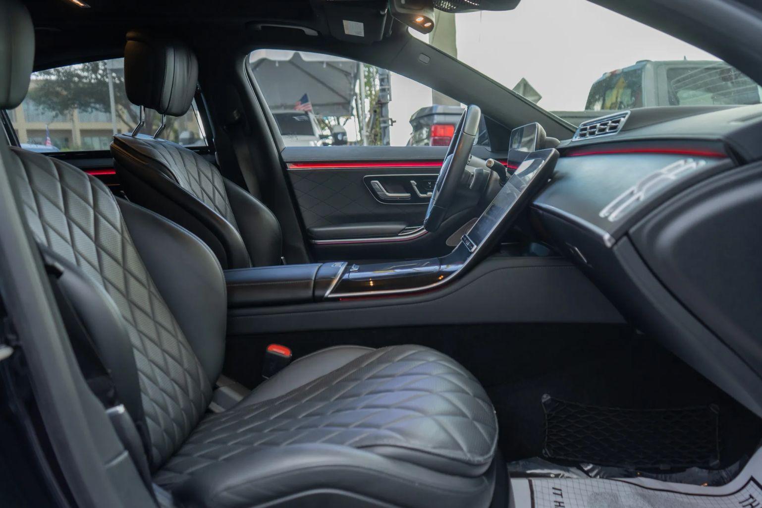 Mercedes-Benz S-Class - Thumbnail 16