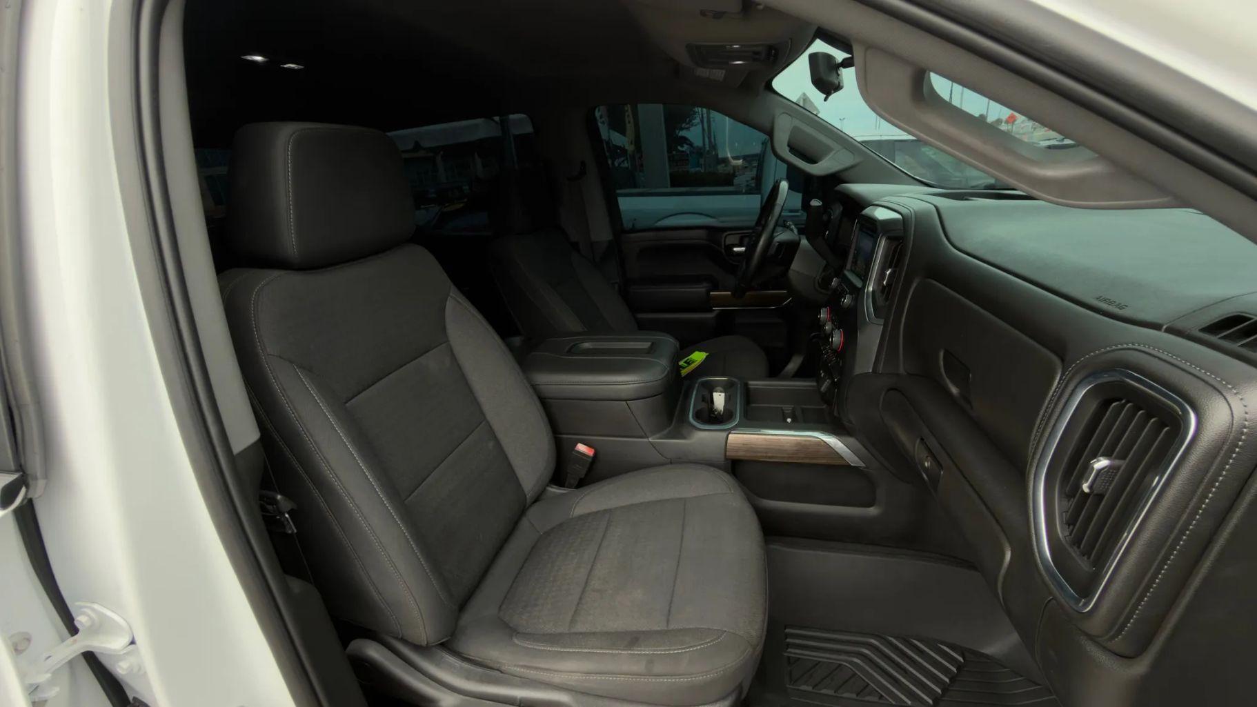 Chevrolet Silverado 1500 Crew Cab - Thumbnail 15