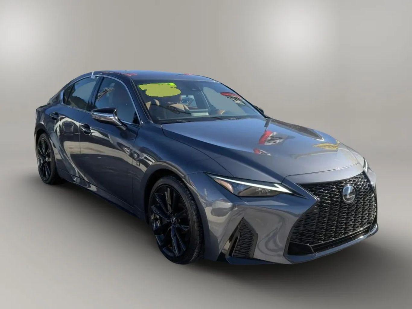 Lexus Is - Thumbnail 10