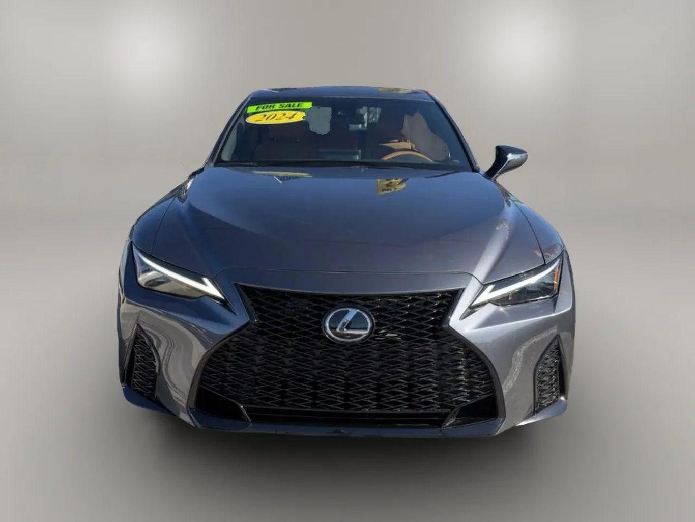 Lexus Is - Thumbnail 9