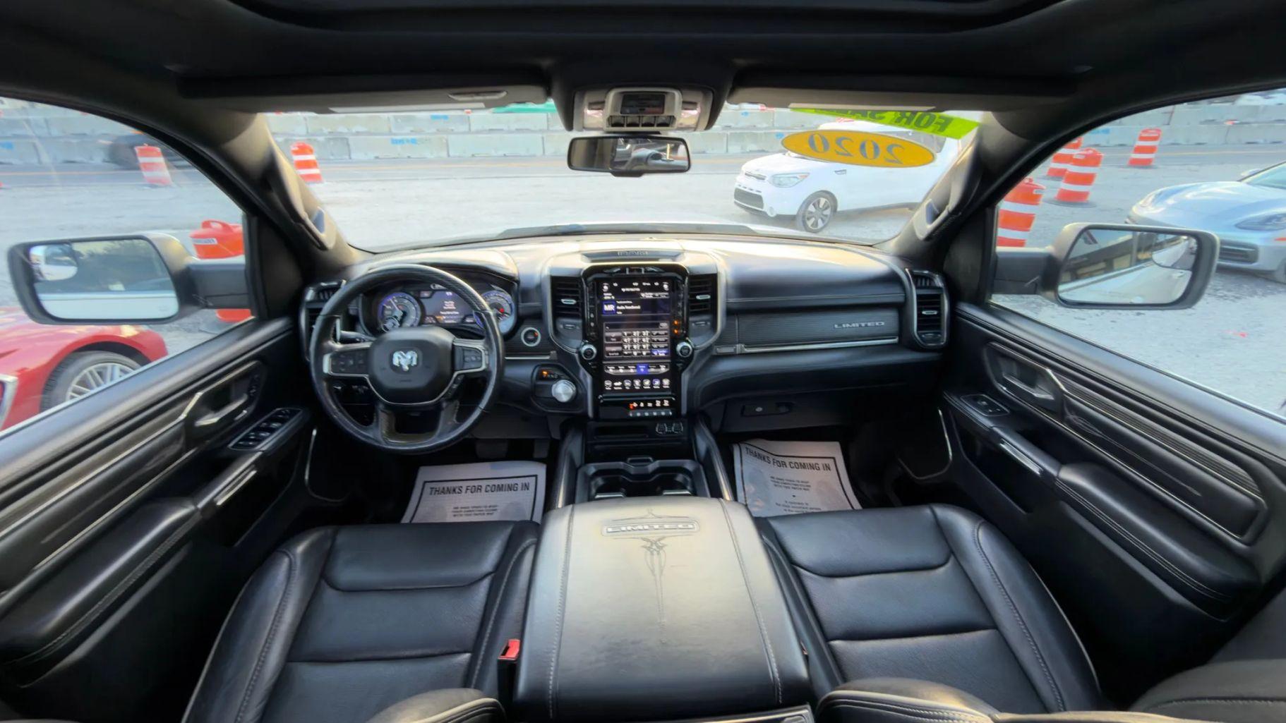 Ram 1500 Crew Cab - Thumbnail 3