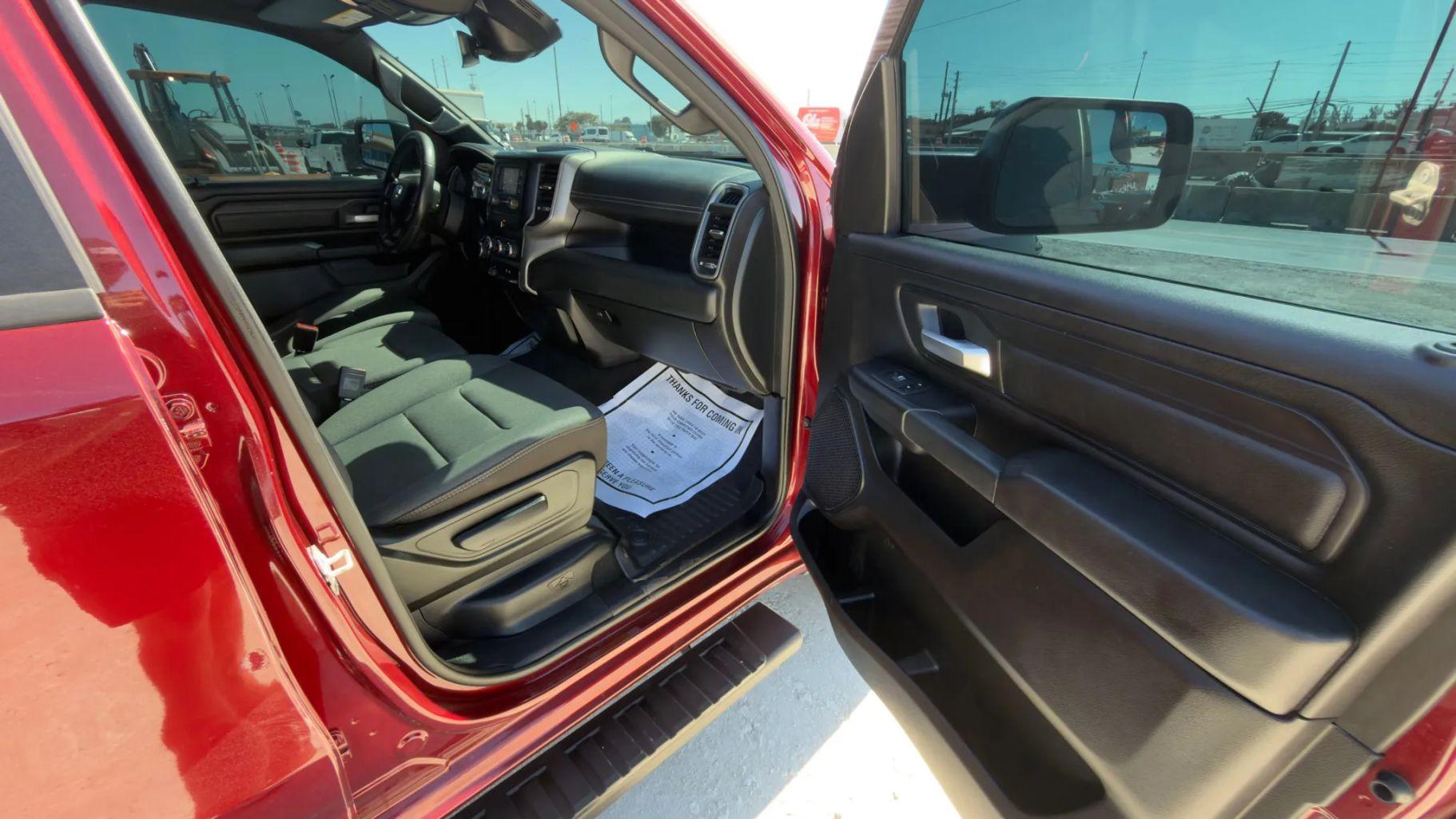 Ram 1500 Crew Cab - Thumbnail 15