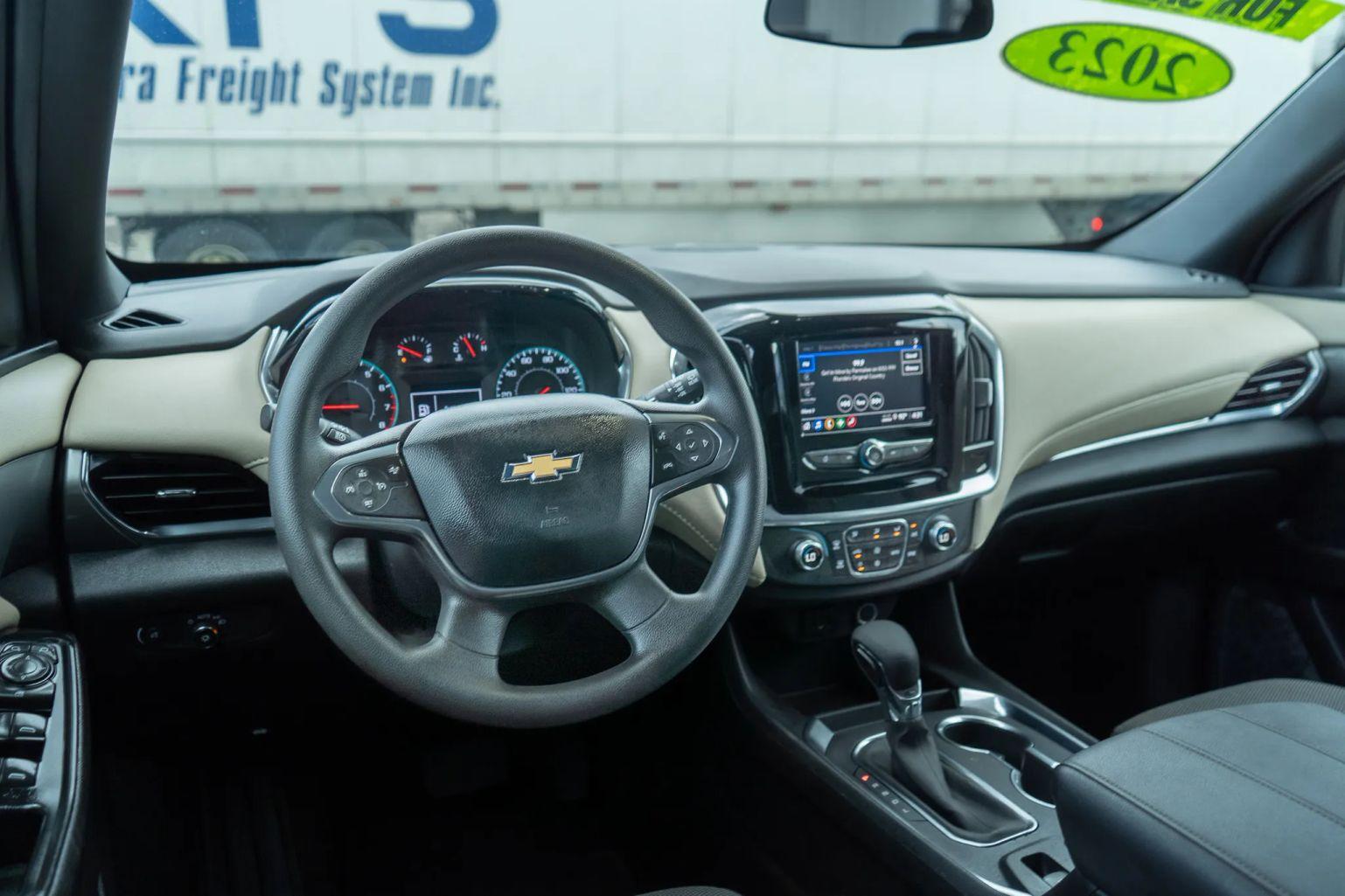 Chevrolet Traverse - Thumbnail 3