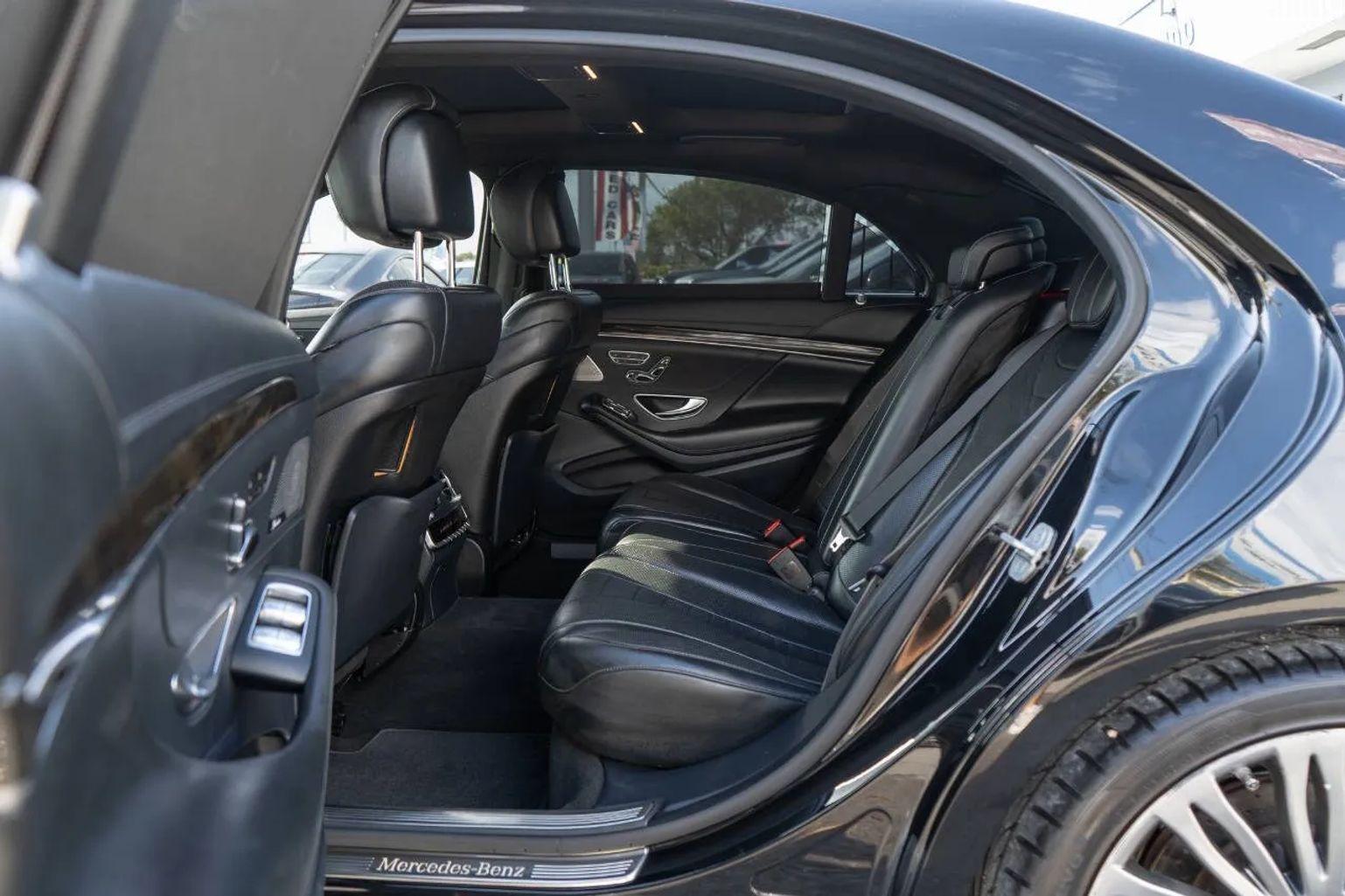 Mercedes-Benz S-Class - Thumbnail 3