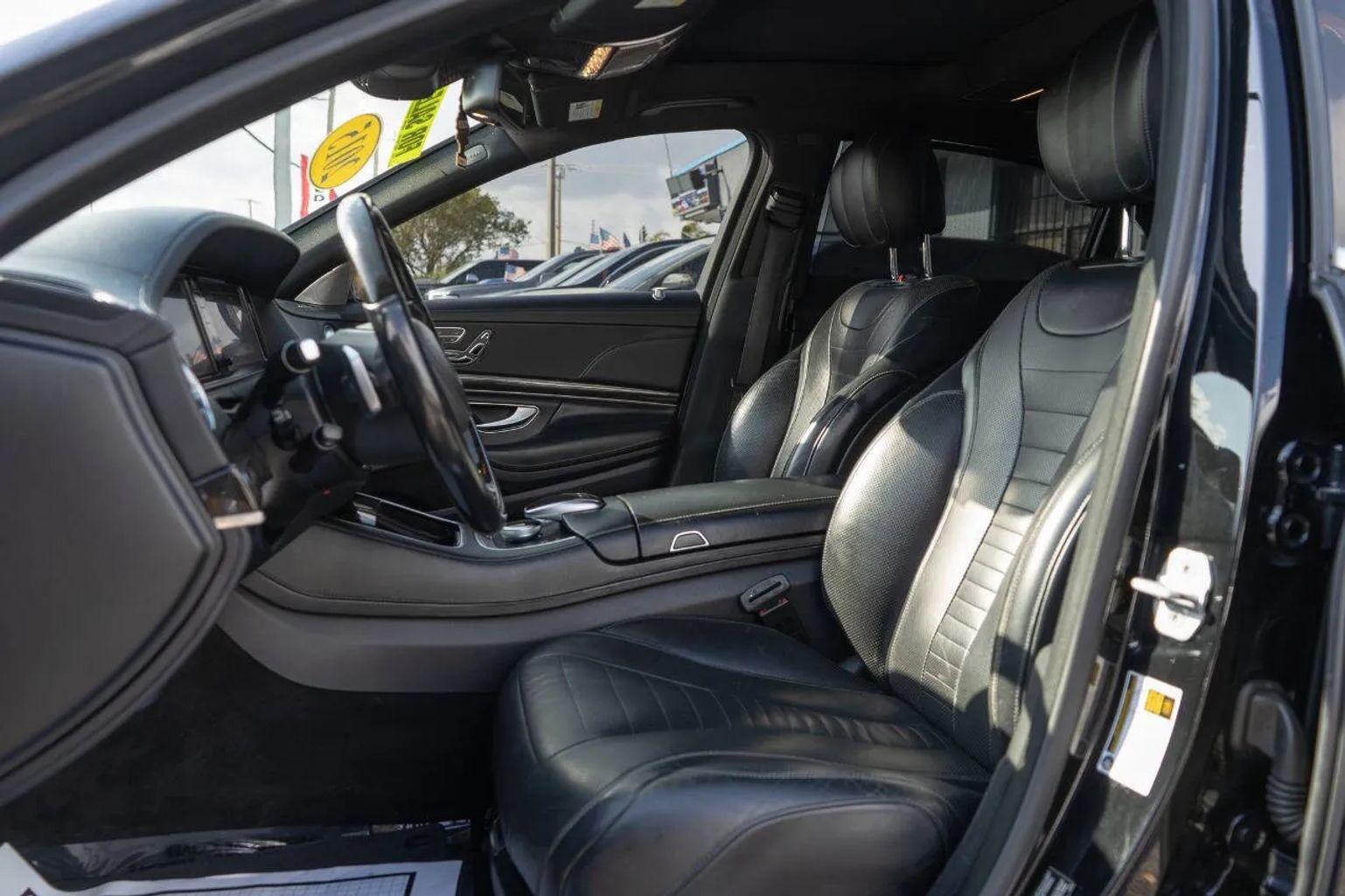 Mercedes-Benz S-Class - Thumbnail 4