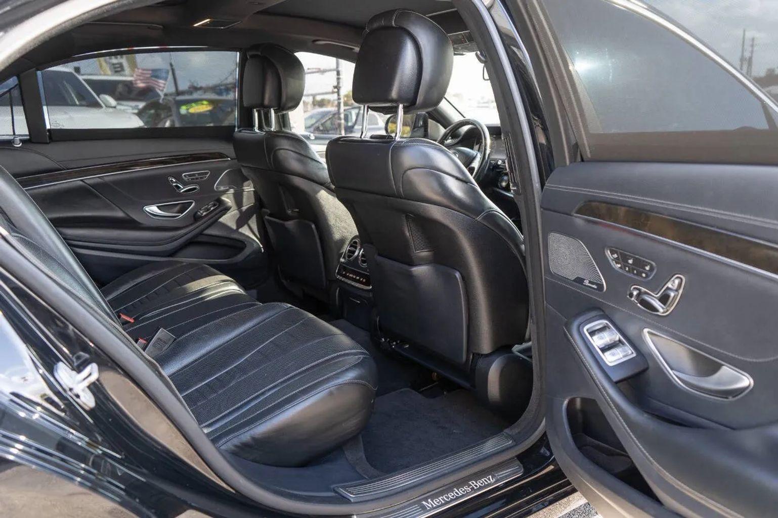 Mercedes-Benz S-Class - Thumbnail 17