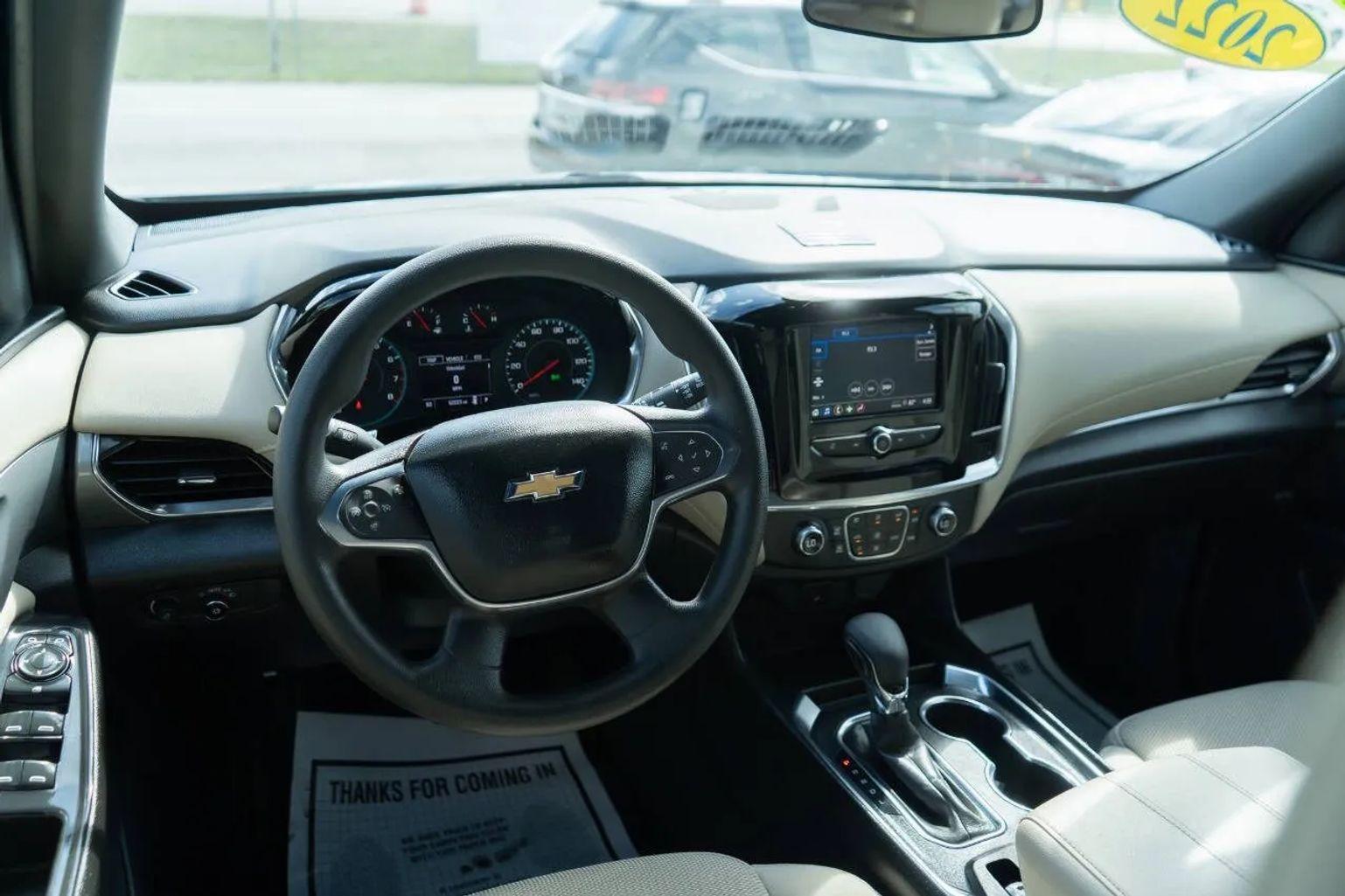 Chevrolet Traverse - Thumbnail 3