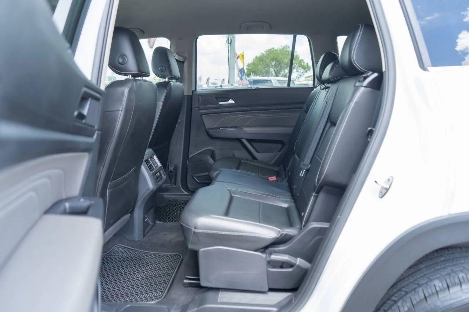 Volkswagen Atlas - Thumbnail 3