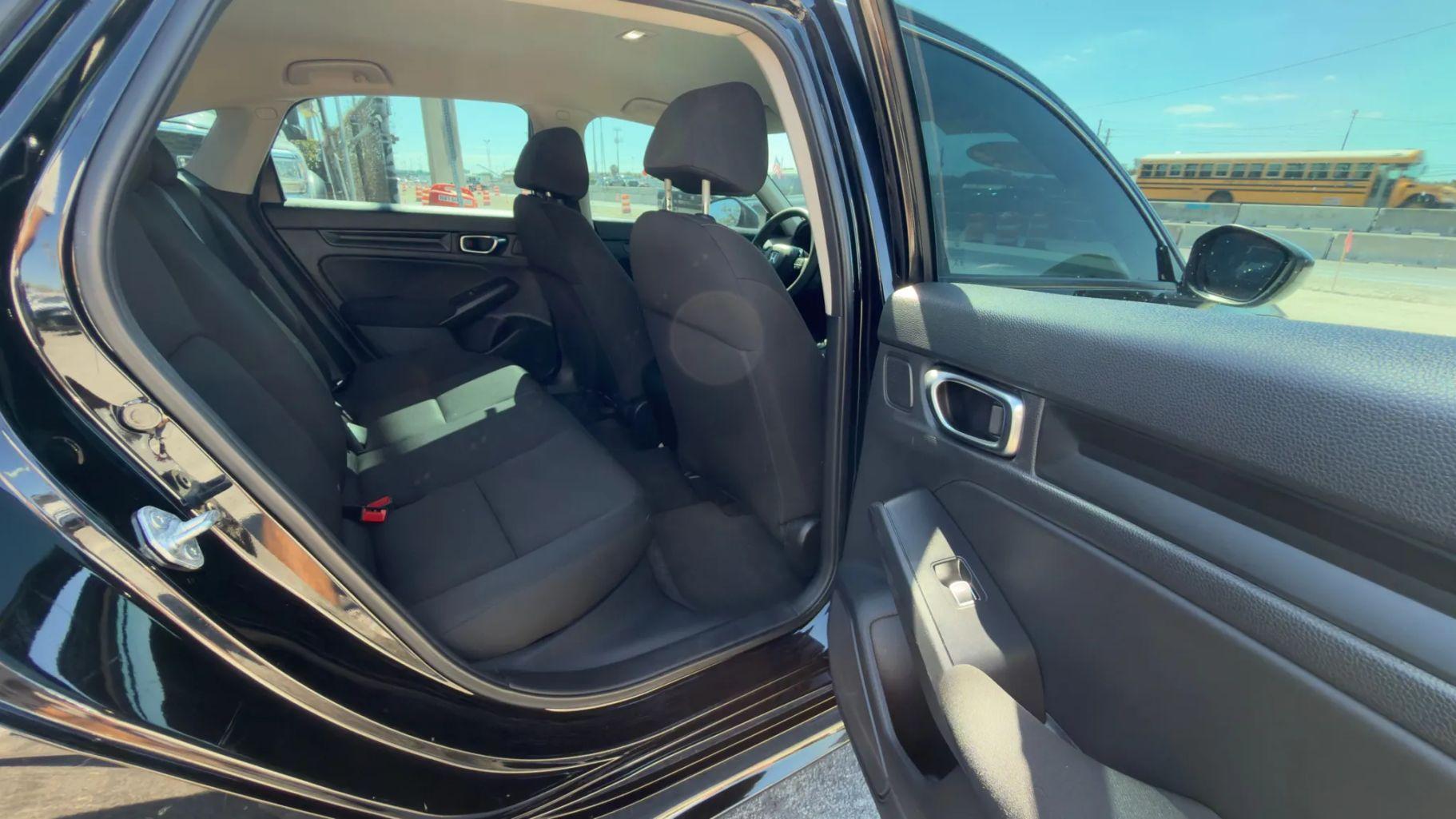 Honda Civic - Thumbnail 16