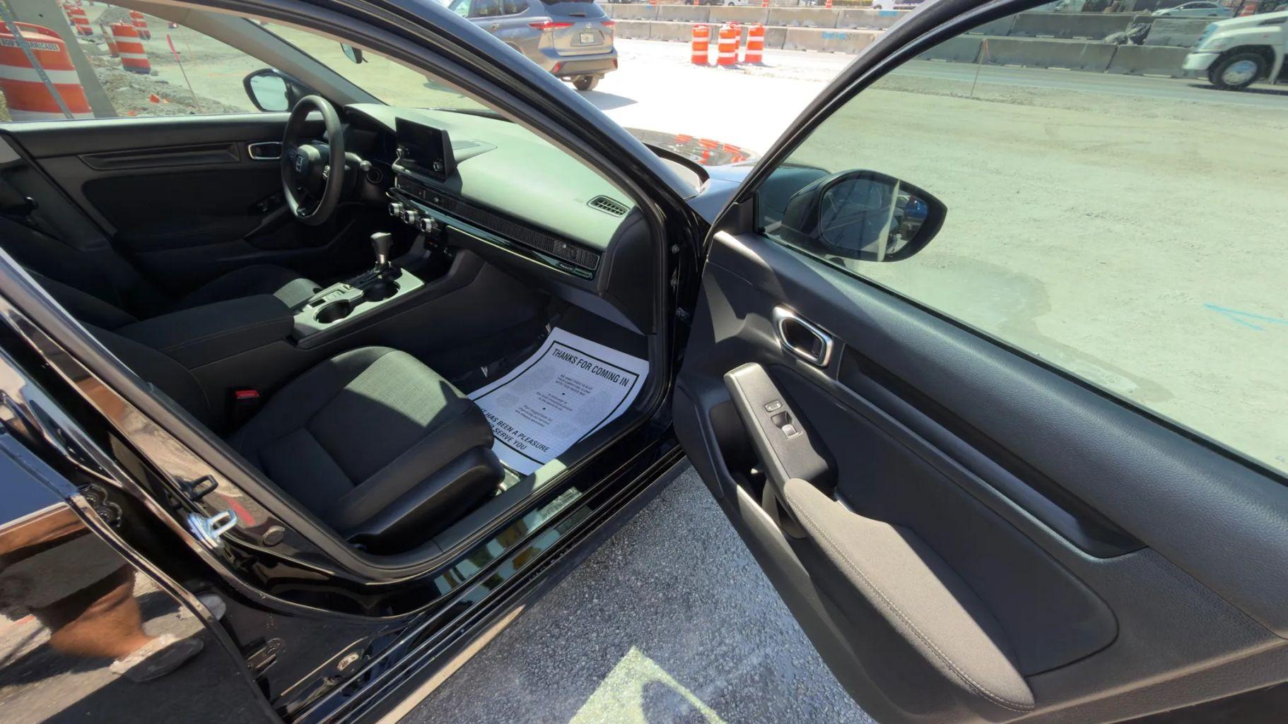 Honda Civic - Thumbnail 14