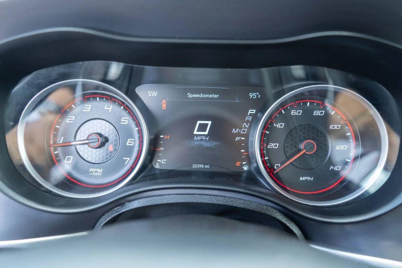 Dodge Charger - Thumbnail 15