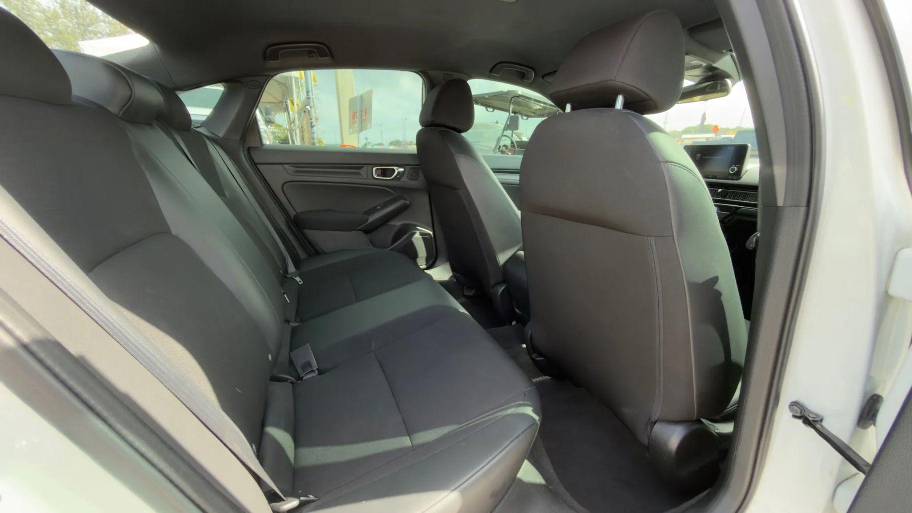 Honda Civic - Thumbnail 16