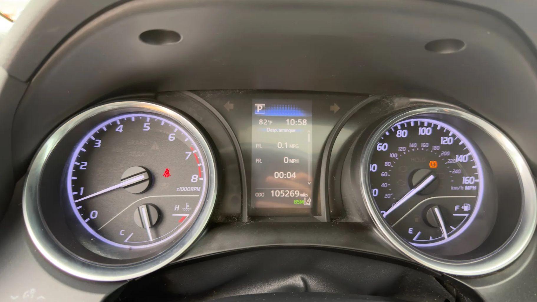 Toyota Camry - Thumbnail 5