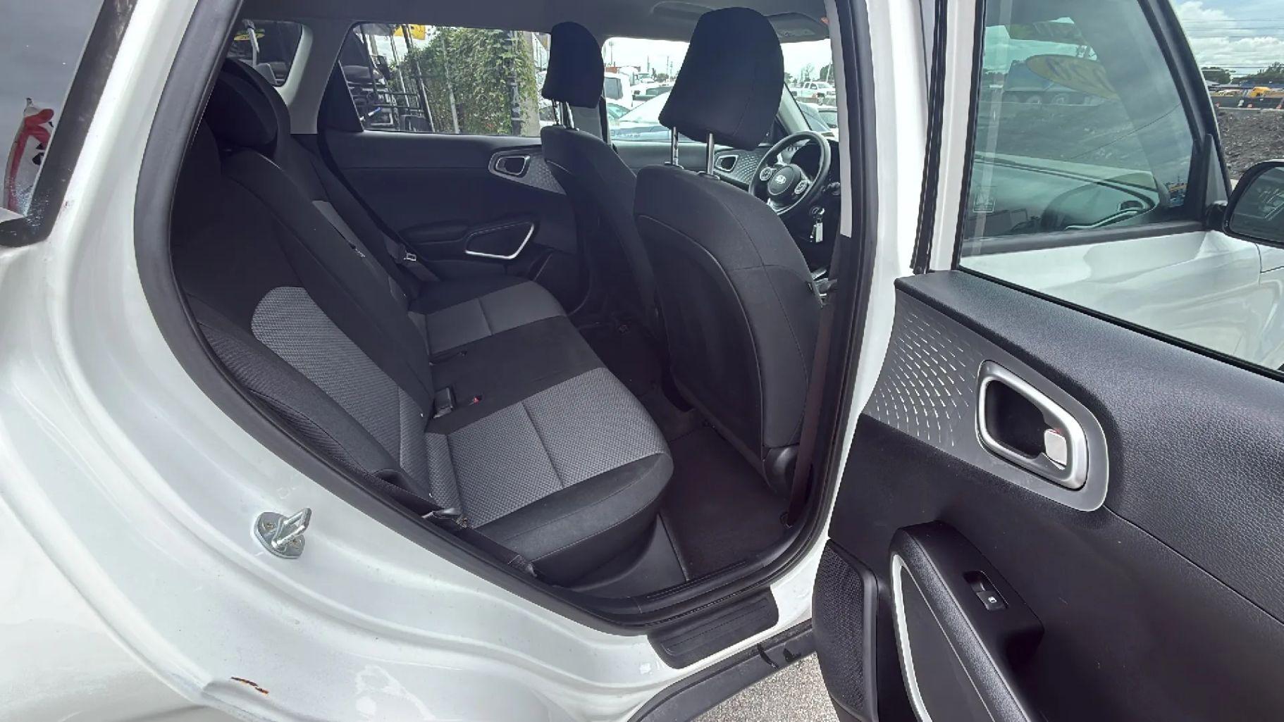 Kia Soul - Thumbnail 17