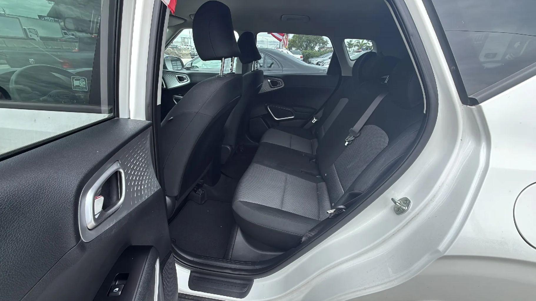 Kia Soul - Thumbnail 2