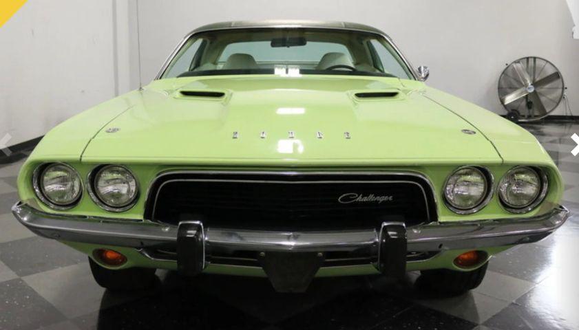 Dodge Challenger - Thumbnail 7
