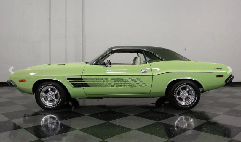 Dodge Challenger - Thumbnail 8