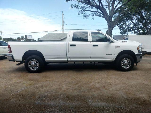 Ram 3500 Crew Cab - Thumbnail 14