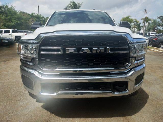 Ram 3500 Crew Cab - Thumbnail 7