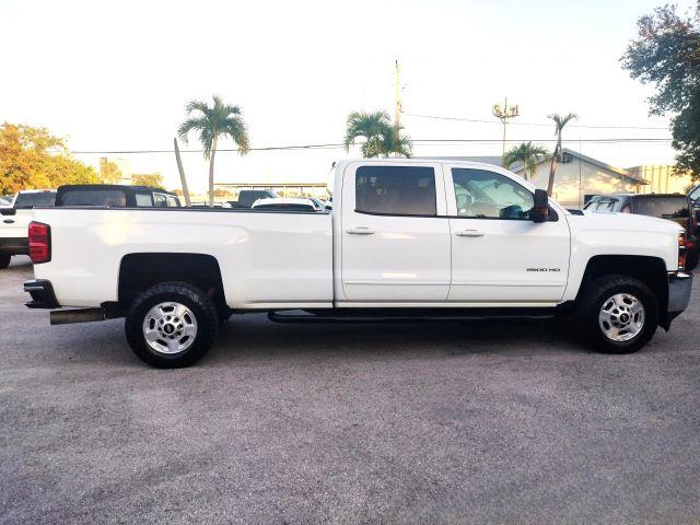 Chevrolet Silverado 2500 Hd Crew Cab - Thumbnail 13