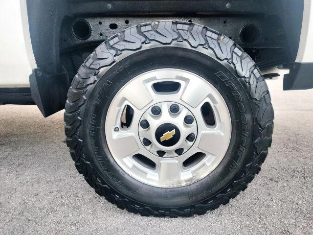 Chevrolet Silverado 2500 Hd Crew Cab - Thumbnail 2