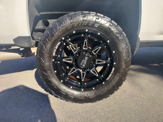 Chevrolet Silverado 2500 Hd Crew Cab - Thumbnail 3