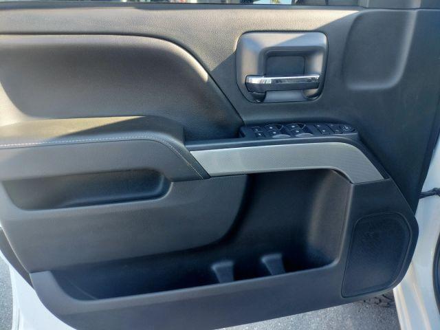 Chevrolet Silverado 2500 Hd Crew Cab - Thumbnail 19