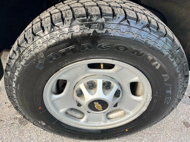 Chevrolet Silverado 2500 Hd Crew Cab - Thumbnail 4