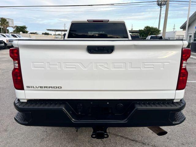 Chevrolet Silverado 2500 Hd Crew Cab - Thumbnail 12