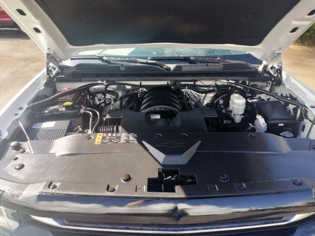 Chevrolet Silverado 1500 Crew Cab - Thumbnail 15