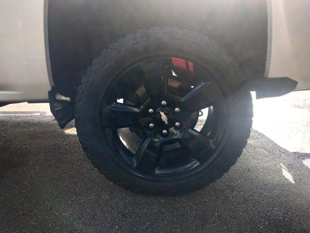 Chevrolet Silverado 1500 Crew Cab - Thumbnail 3