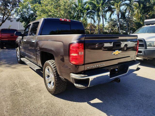 Chevrolet Silverado 1500 Crew Cab - Thumbnail 10