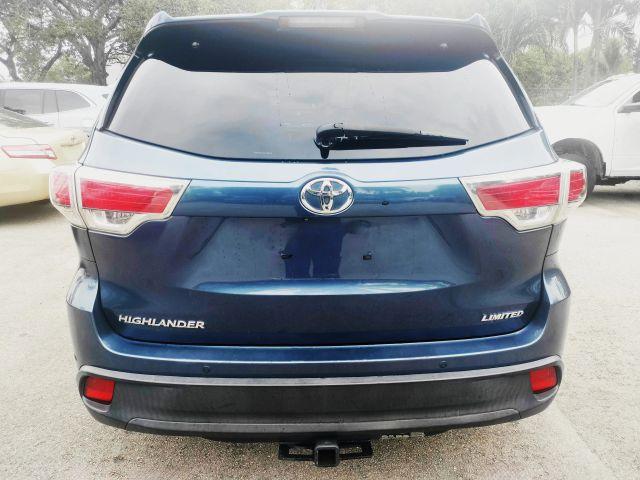 Toyota Highlander - Thumbnail 10