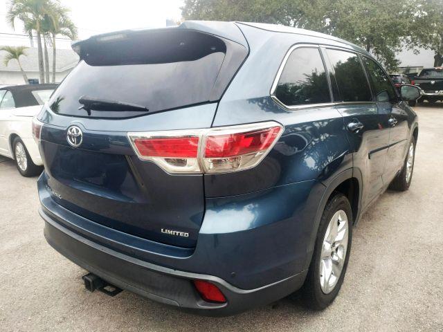 Toyota Highlander - Thumbnail 13