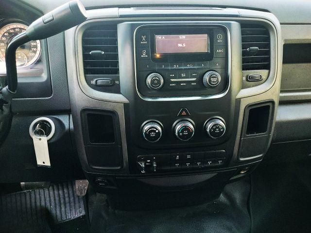 Ram 3500 Regular Cab & Chassis - Thumbnail 4