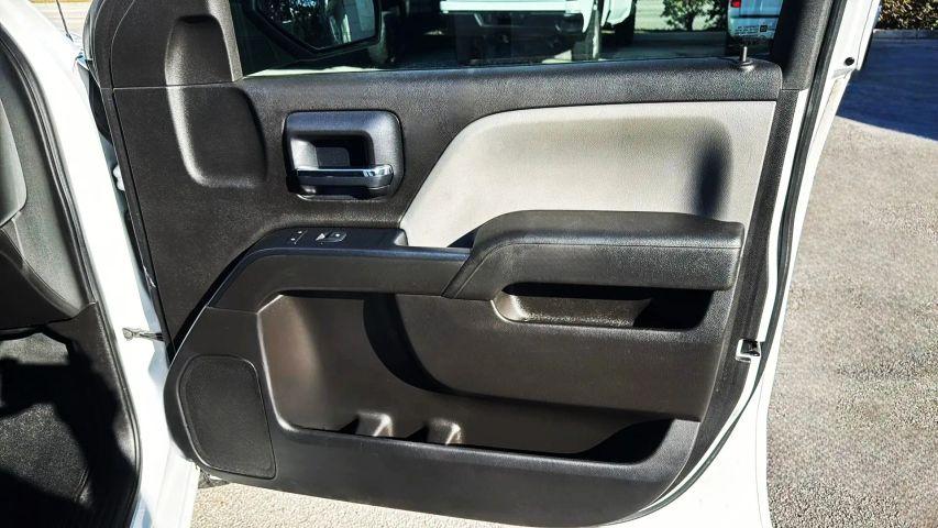 Chevrolet Silverado 1500 Double Cab - Thumbnail 5