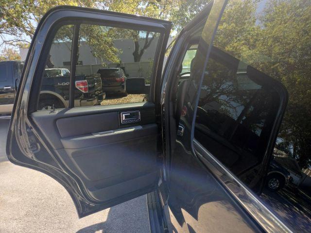 Lincoln Navigator - Thumbnail 20