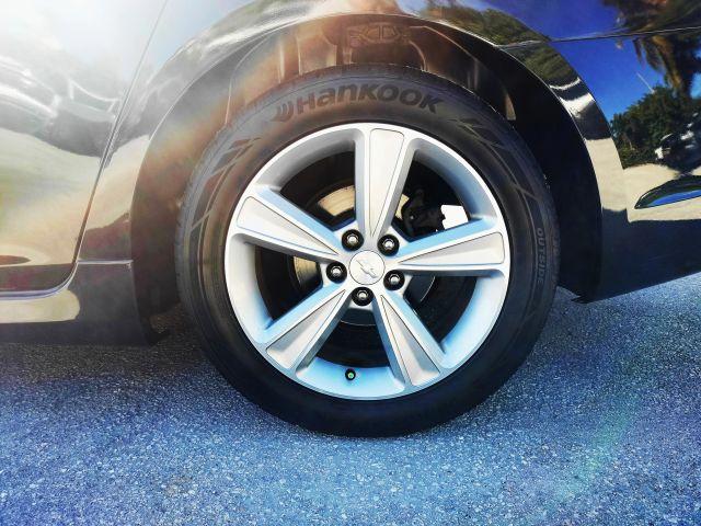 Chevrolet Cruze - Thumbnail 17